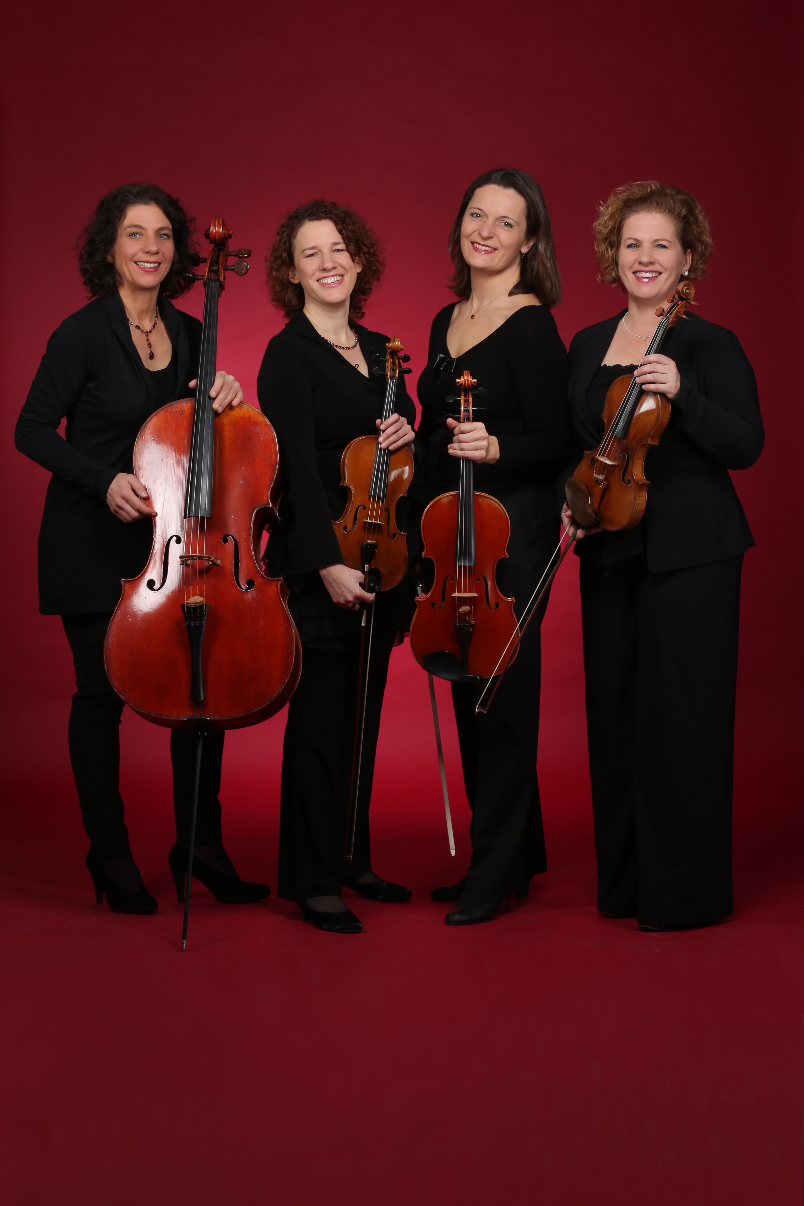 v.l.n.r.: Ulrike Zavelberg (Cello), Jana Andraschke (Violine), Martina Horejsi (Viola), Irmgard Zavelberg (Violine)